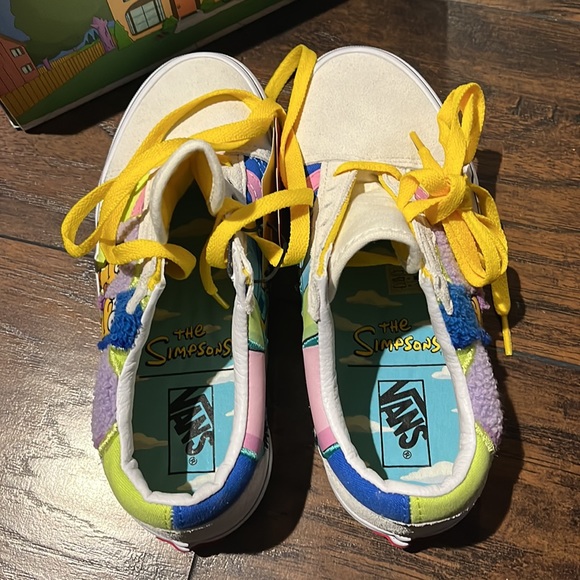 New Van X The Simpsons - Picture 5 of 6